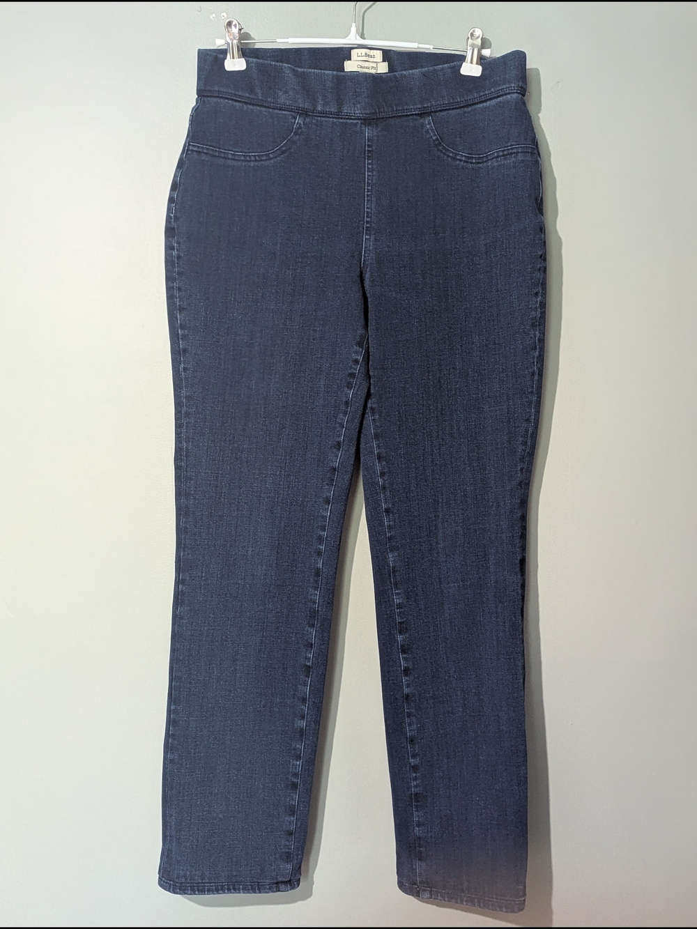 L.L. Bean Women’s Classic Fit Americana Straight Leg Dark Wash Pull-On Jeans